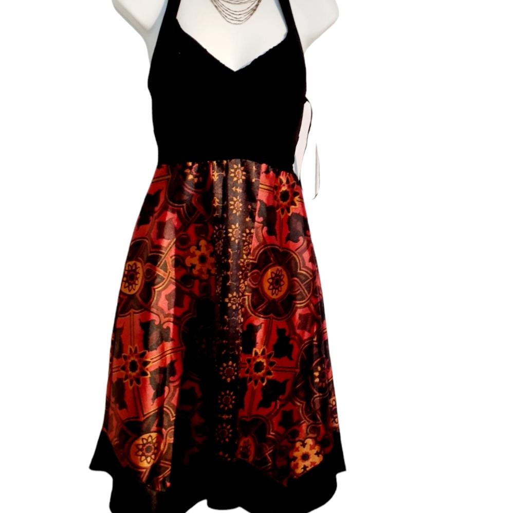 Le Château bare back woman midi dress